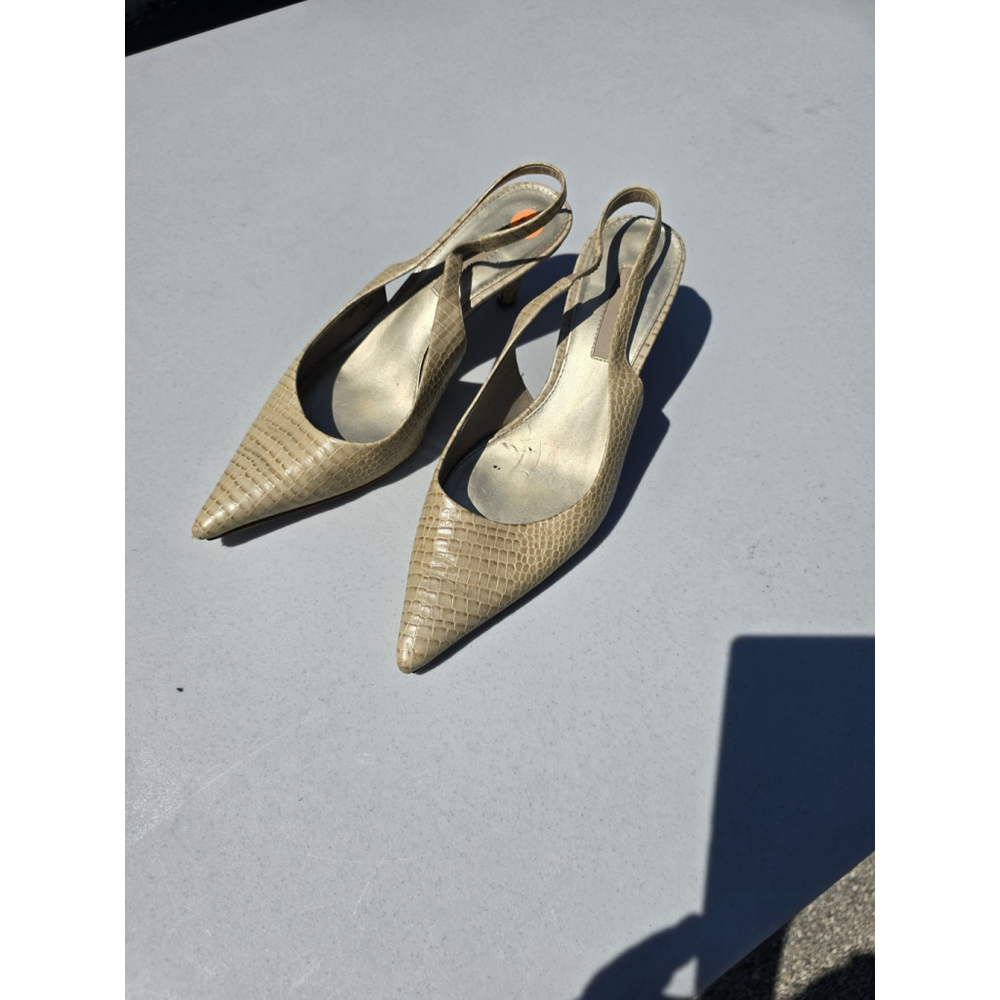 Bandolino Gold High Heels Size 7.5